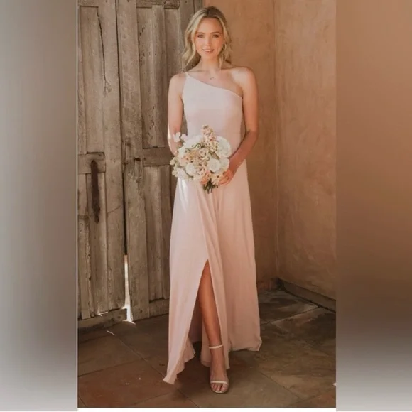 Show Me Your MuMu | Dresses | Show Me Your Mumu Shannon One Shoulder Maxi Dress  Blush Crisp Wedding Bridesmaid | Poshmark